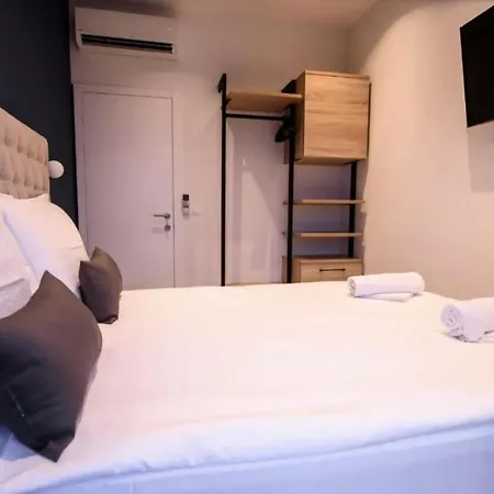 Villa Balmis House B Makarska Room photo